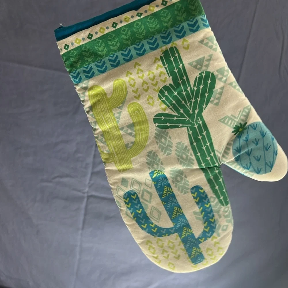 🌞 Mainstays oven mitt turquoise & green cactus over white Southwestern OS